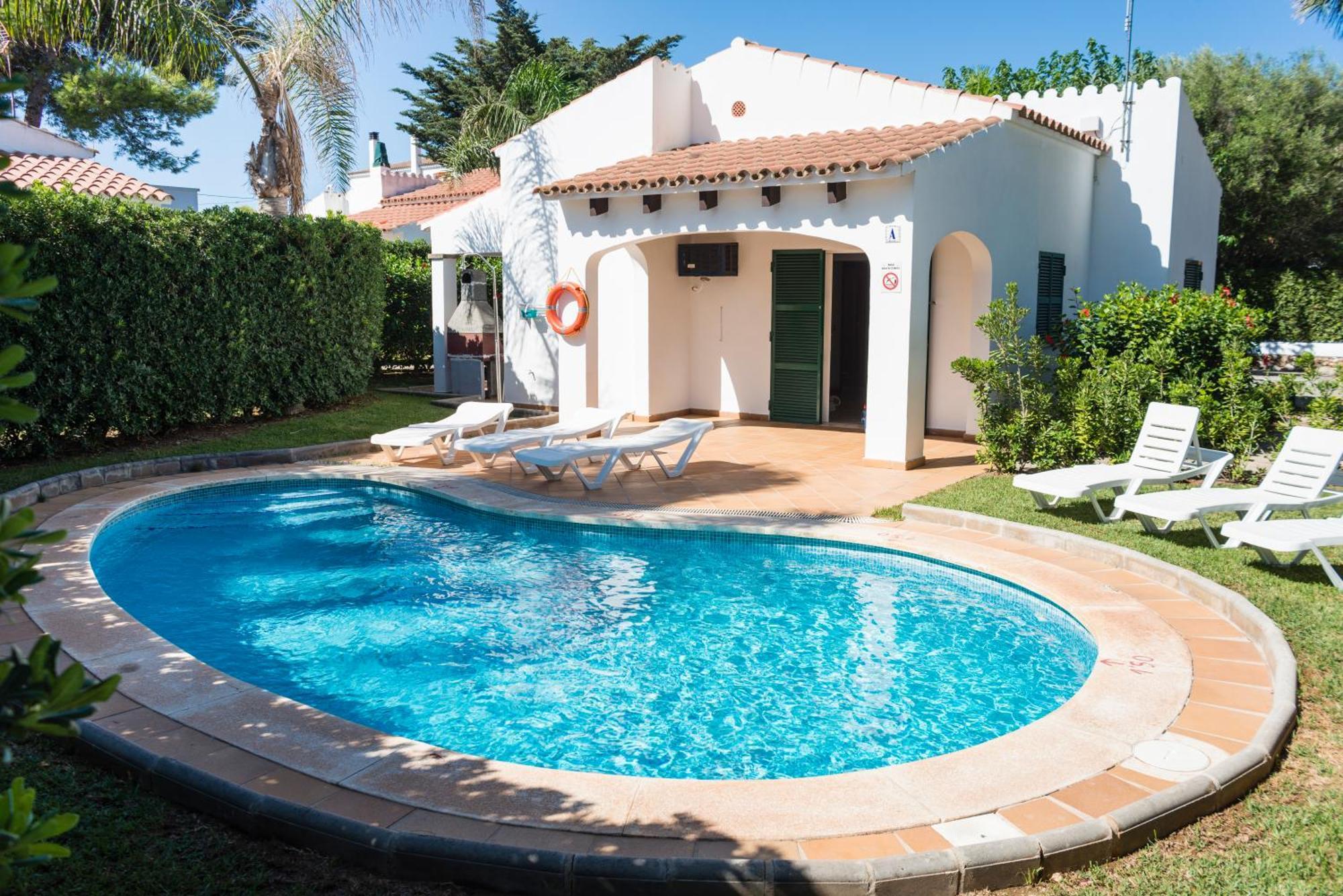 Apartchalet Villas Elvira. Villa A Son Carrio  ภายนอก รูปภาพ